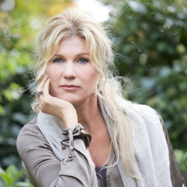 marga-hoek-author